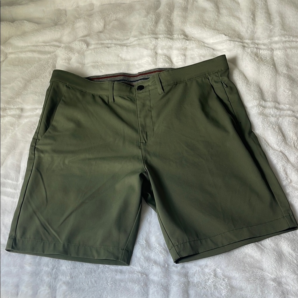 Jachs Men's Green Golf Shorts